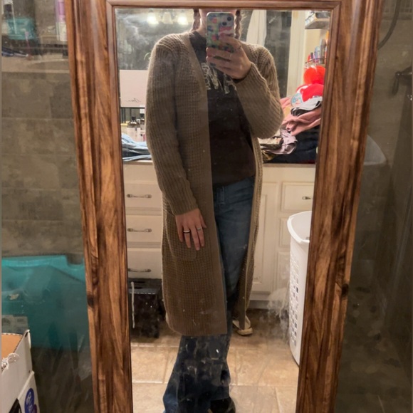 Cozy Knit Tan Cardigan with Pockets medium - Picture 4 of 4